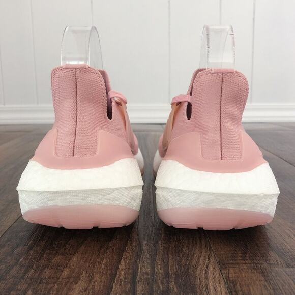 Adidas Ultraboost 22 Running Shoe Sneaker Primeknit Upper Supportive Size 7 Pink - Picture 9 of 16